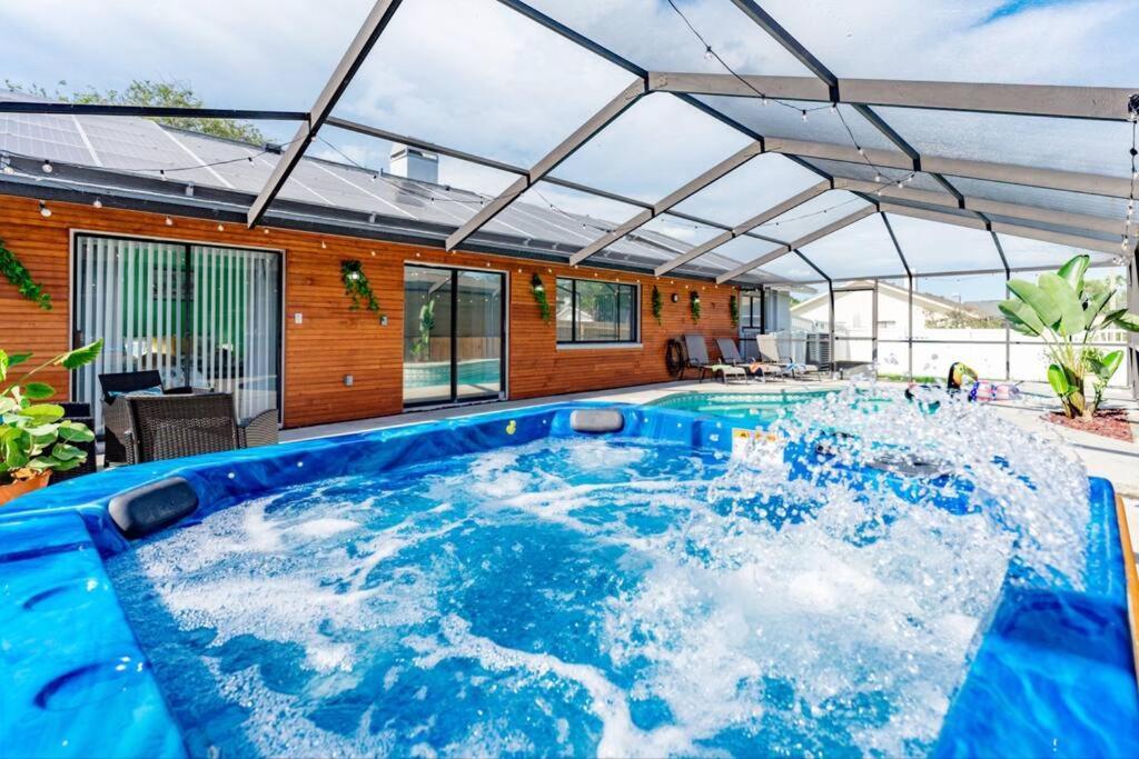 The Pelican/Pool/Hottub/Gameroom Брандон Экстерьер фото
