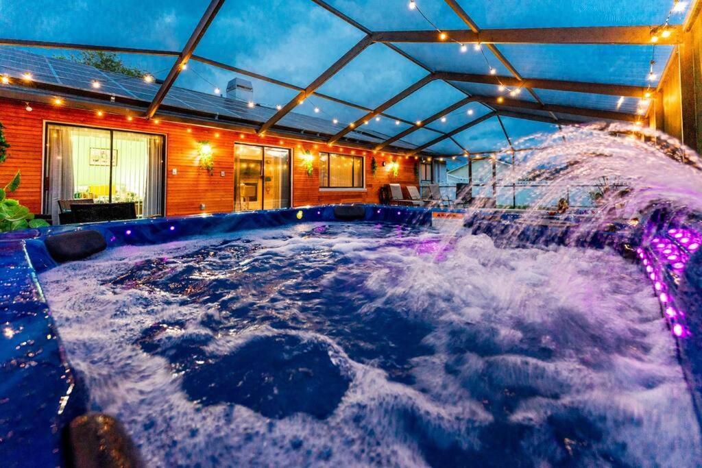 The Pelican/Pool/Hottub/Gameroom Брандон Экстерьер фото